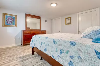 1917 Avenue M 1/2, Galveston, TX 77550 - Photo 9