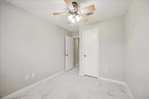 3127 E Heatherock Cir, Sugar Land, TX 77479 - Photo 17