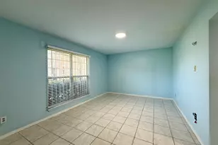 8438 Leawood Blvd, Houston, TX 77072 - Photo 5