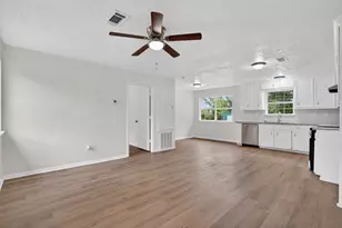 15197 Willis Waukegan Rd, Conroe, TX 77303 - Photo 9