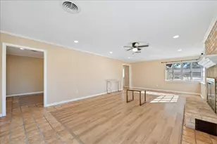 1905 Avenue D, Katy, TX 77493 - Photo 5