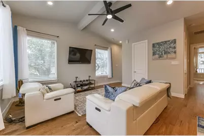 823 Mansfield Street #J, Houston, TX 77091 - Photo 5