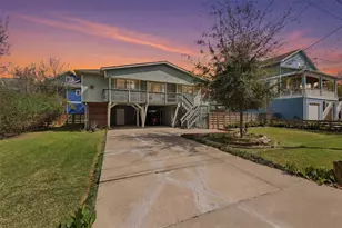 221 Oak Rd, Clear Lake Shores, TX 77565 - Photo 3