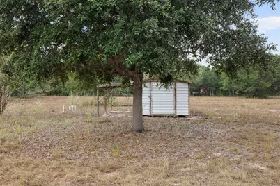 1800 County Road 122, Hallettsville, TX 77964 - Photo 27