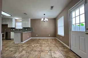 510 Oak Briar Dr, Kemah, TX 77565 - Photo 11
