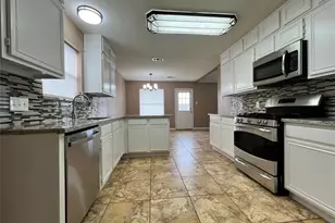 510 Oak Briar Dr, Kemah, TX 77565 - Photo 15