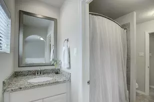 1014 W 22nd St, Houston, TX 77008 - Photo 13