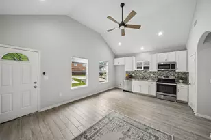 396 Westchase, Montgomery, TX 77316 - Photo 5