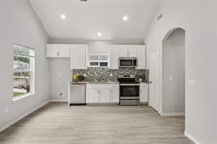 396 Westchase, Montgomery, TX 77316 - Photo 9