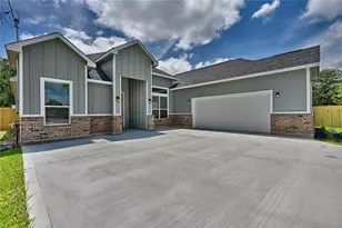 185 Oak Cluster Dr, Columbus, TX 78934 - Photo 3