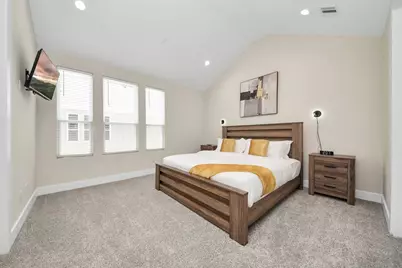 5935 Beall Street #B, Houston, TX 77091 - Photo 25