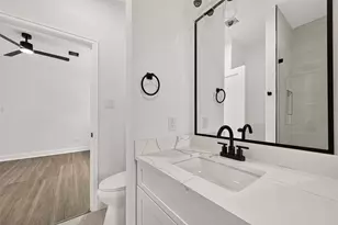 8110 Carver Rd, Houston, TX 77088 - Photo 19
