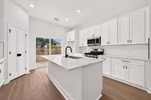 8110 Carver Rd, Houston, TX 77088 - Photo 7