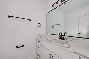 8110 Carver Rd, Houston, TX 77088 - Photo 29