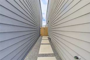 2906 Stevens St, Houston, TX 77026 - Photo 5