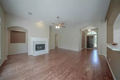 39 Belcarra Place, The Woodlands, TX 77382 - Photo 13