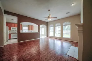 39 Belcarra Pl, The Woodlands, TX 77382 - Photo 5
