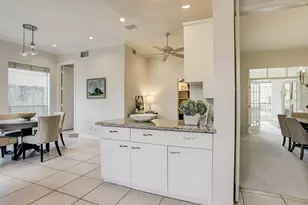 4818 Cedar St, Bellaire, TX 77401 - Photo 9
