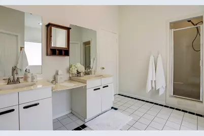 4818 Cedar Street, Bellaire, TX 77401 - Photo 21