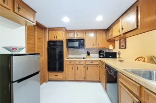 12207 Chartwell Dr, Houston, TX 77031 - Photo 9