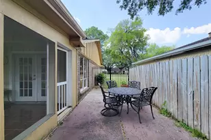 12207 Chartwell Dr, Houston, TX 77031 - Photo 31