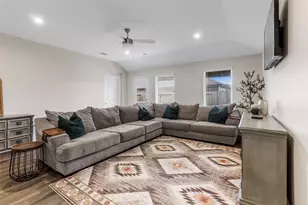 1008 Llano Trl, Dayton, TX 77535 - Photo 3