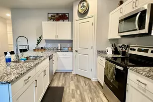 302 Del Monte Dr, Huntsville, TX 77320 - Photo 13