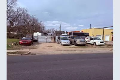 8904 Cullen Boulevard, Houston, TX 77051 - Photo 3