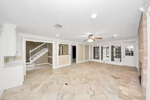 12463 Oak Park Dr, Houston, TX 77070 - Photo 11