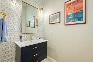 1701 Rosenberg St, Galveston, TX 77550 - Photo 15