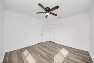 3329 Stassen St, Houston, TX 77051 - Photo 27