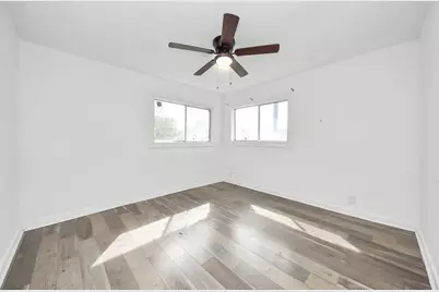 3329 Stassen Street, Houston, TX 77051 - Photo 25