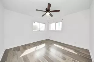 3329 Stassen St, Houston, TX 77051 - Photo 25