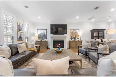 2126 Briarglen Drive, Houston, TX 77027 - Photo 9