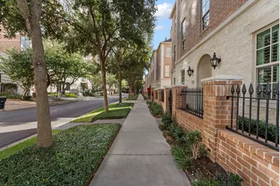 2126 Briarglen Drive, Houston, TX 77027 - Photo 25