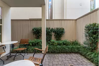 2126 Briarglen Drive, Houston, TX 77027 - Photo 23