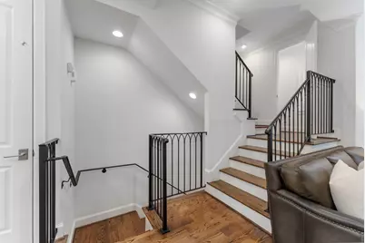 2126 Briarglen Drive, Houston, TX 77027 - Photo 7