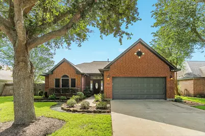264 Lasso Street, Angleton, TX 77515 - Photo 1