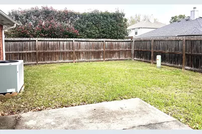 8239 Squires Place Drive, Houston, TX 77083 - Photo 17