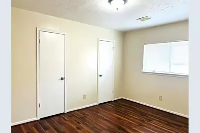 8239 Squires Place Drive, Houston, TX 77083 - Photo 9