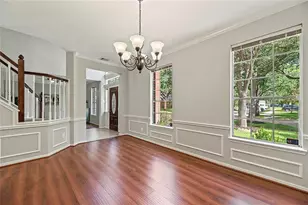215 Birch Hill Dr, Sugar Land, TX 77479 - Photo 5
