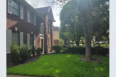 215 Birch Hill Drive, Sugar Land, TX 77479 - Photo 3