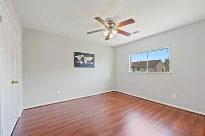 215 Birch Hill Drive, Sugar Land, TX 77479 - Photo 9