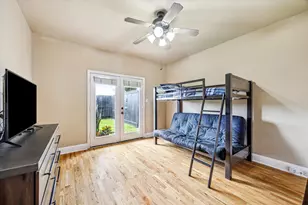 210 Grove St, Houston, TX 77020 - Photo 19