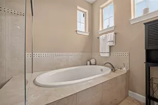 10929 Upland Park, Houston, TX 77043 - Photo 43