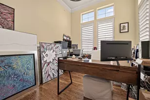 10929 Upland Park, Houston, TX 77043 - Photo 33