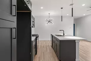 1026 Junell St, Houston, TX 77088 - Photo 9