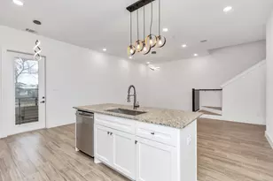 5616 Savyon Dr, Houston, TX 77091 - Photo 9
