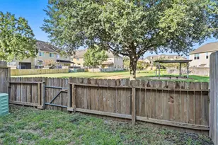 8323 Lamond Ln, Houston, TX 77095 - Photo 39