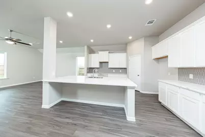 2035 Emerald Lake Trail, Dayton, TX 77535 - Photo 7